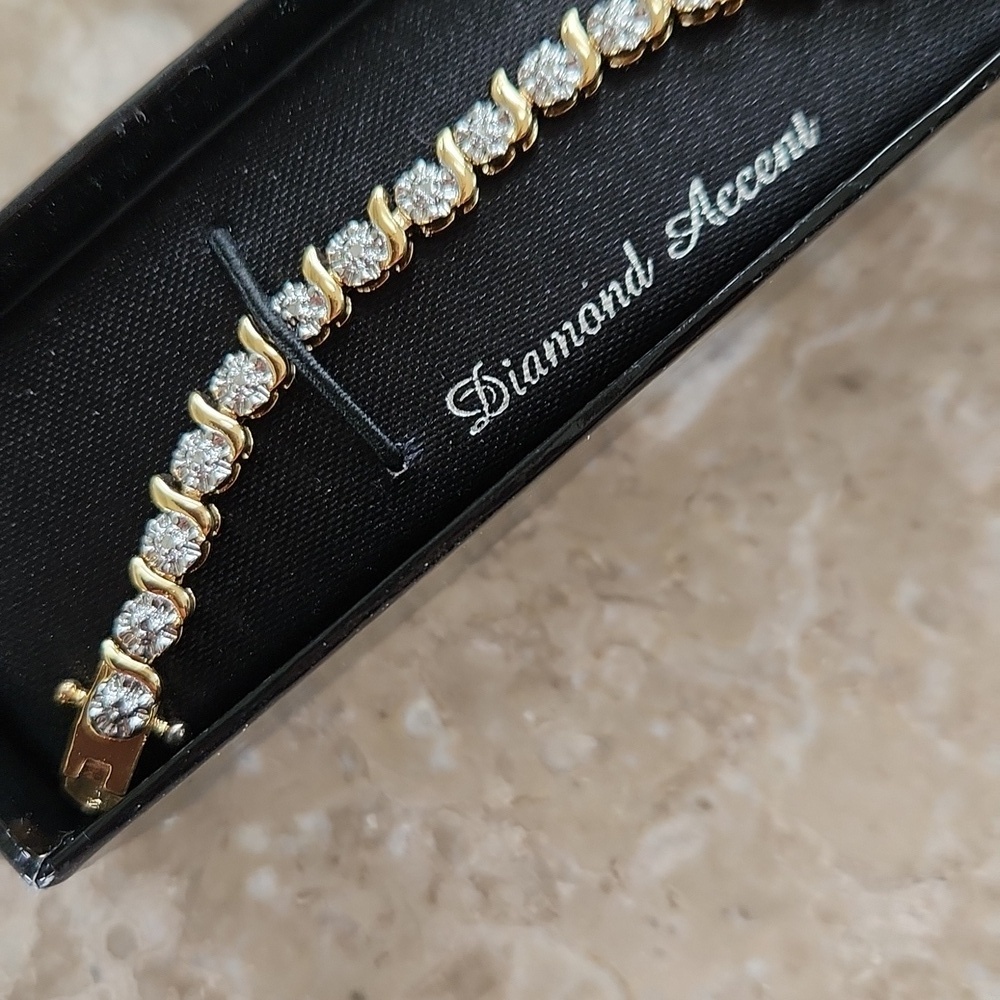 Diamond Accent, 18K Gold Plated Tennis Bracelet, 7.5", NEW - Picture 2 of 5